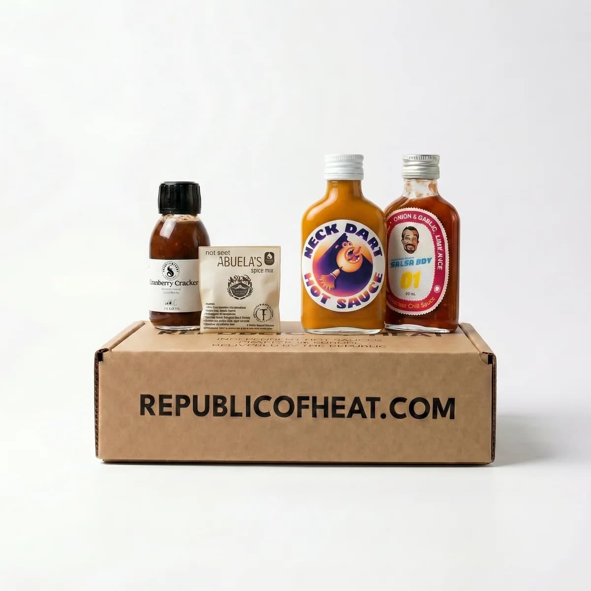 Discovery Box #03 - 3 craft hot sauces by Republic of Heat